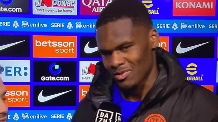 博尼：最漂亮的进球应是迪马尔科那球，我那球自己单干所以必须进